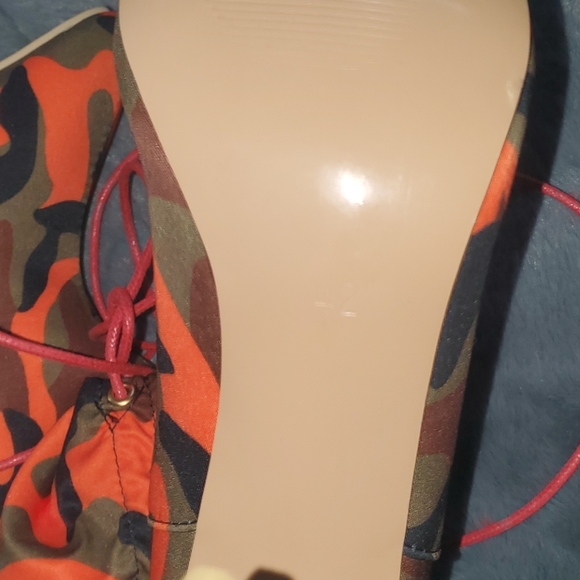 Orange camouflage boots - Picture 4 of 5